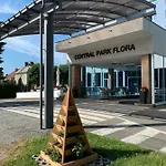 Park Flora 4*