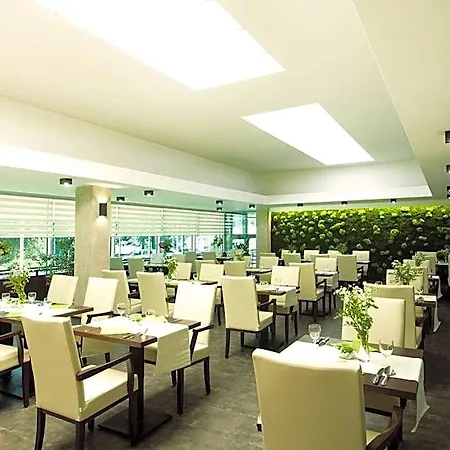 Hotel Park Flora 4*
