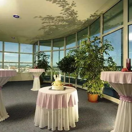 Hotel Park Flora 4*