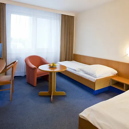 Park Flora Hotel 4*
