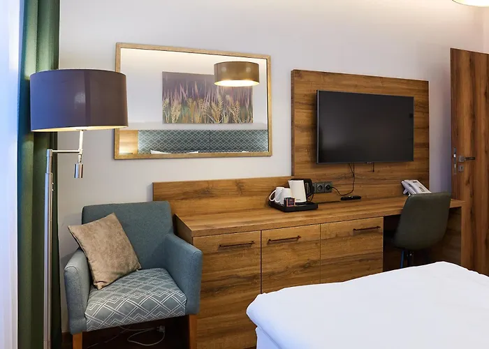 Park Flora Hotel 4*