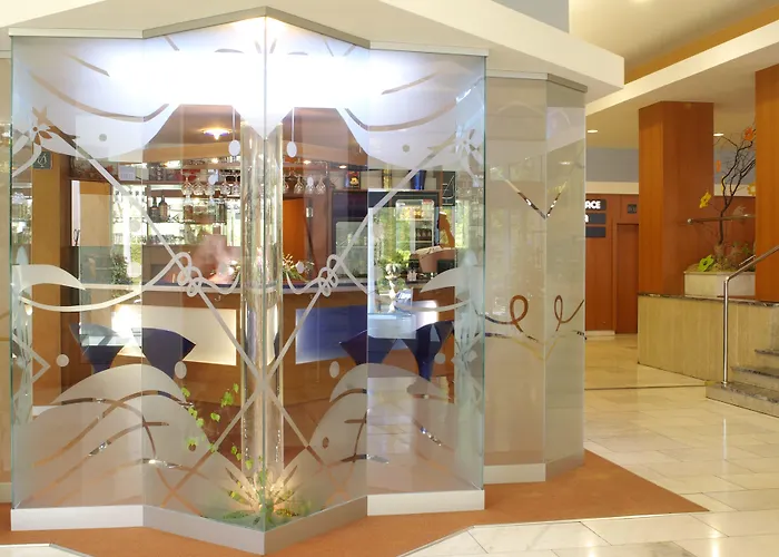 Park Flora Hotel