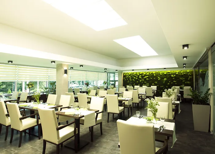 Park Flora Hotel