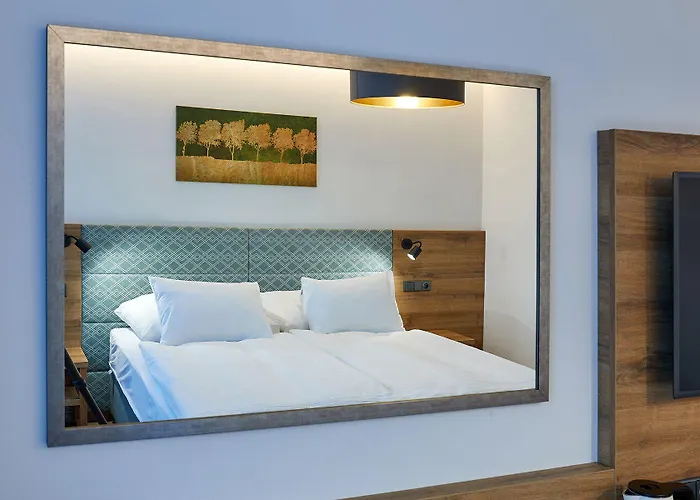 Park Flora Hotel 4*
